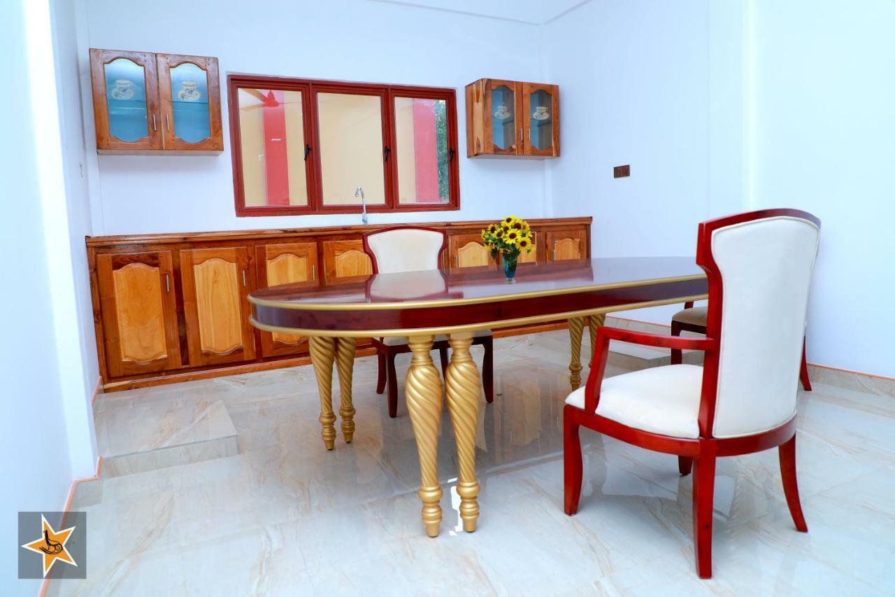 Rj Mahaal Hotel Kilinochchi Εξωτερικό φωτογραφία