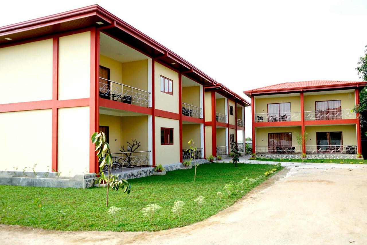 Rj Mahaal Hotel Kilinochchi Εξωτερικό φωτογραφία